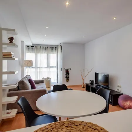Malvarrosa Apartment *